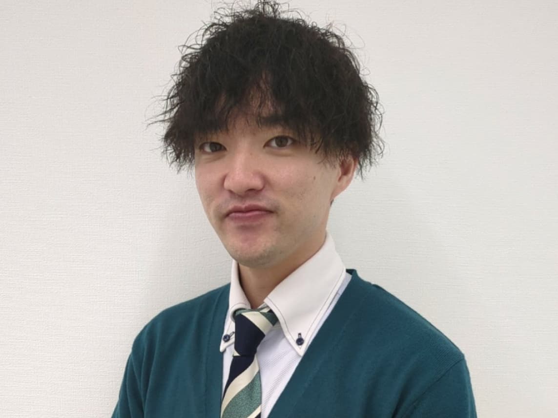 尾崎和弘（オザキカズヒロ）のプロフィール写真 - カジュアルスタイル